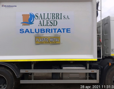 Montare panouri informative cu tipul deseului colectat/transportat